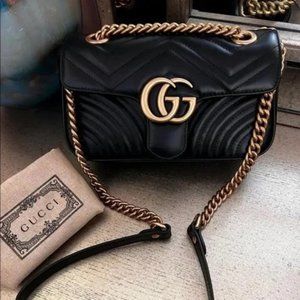 GG Marmont Matelasse Shoulder Bag       8.5W x 5H x 2.5D